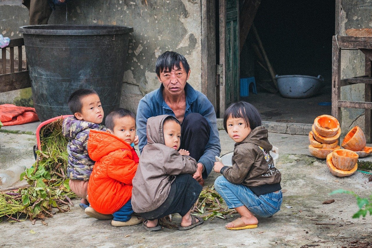 How to Keep Family Relationships Strong During Busy Schedules